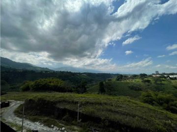 SE VENDE APARTAMENTO EN EL NORTE DE ARMENIA AV CENTENARIO