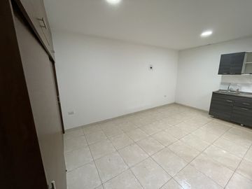 apartaestudio en arriendo en champagnat. Cod A1162