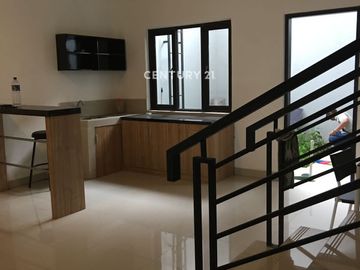Rumah 2 Lantai Nyaman Siap Huni Di Terusan Sutami Bandung Utara