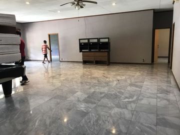 Rumah Hitung Tanah Luas 887 Kemang Timur