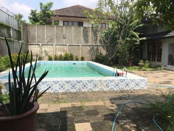 Rumah Hitung Tanah Luas 887 Kemang Timur