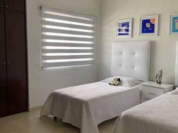 SE VENDE CASA AL NORTE EN SACRAMENTO RESIDENCIAL