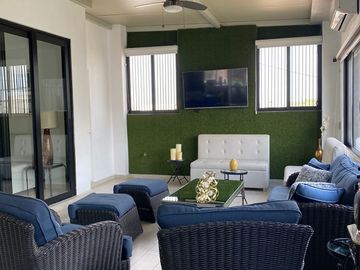 SE VENDE CASA AL NORTE EN SACRAMENTO RESIDENCIAL