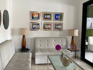 SE VENDE CASA AL NORTE EN SACRAMENTO RESIDENCIAL