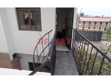 Vendo Casa en San Juan de Miraflores
En Zona 