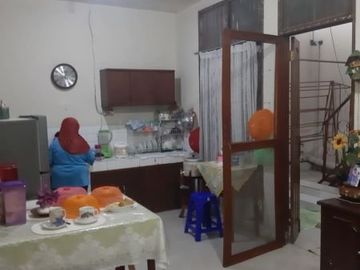 Rumah Dalam Perumahan Lokasi Strategis, Cinere