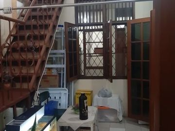 Rumah Dalam Perumahan Lokasi Strategis, Cinere