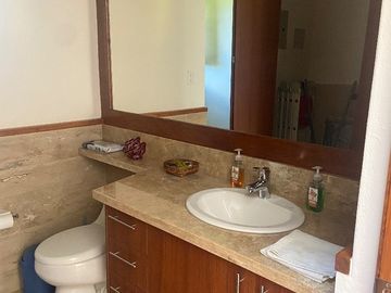 Venta Pakakuna Gardens en Checa villa amplia