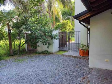 Casa en venta en Los Berros I