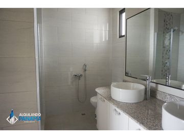 KH| Lujosos Apartamentos entrega inmediata. Los molinos, Boquete