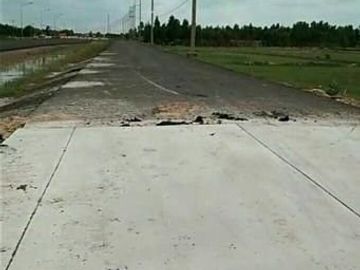 Land for sale in Roi Et on 3 sides of the road