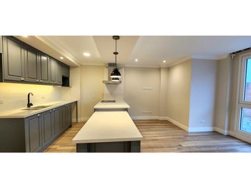 Departamento dos ambientes. A contra frente.. Matheu 3100. Venta.