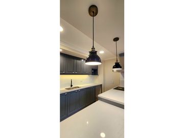 Departamento dos ambientes. A contra frente.. Matheu 3100. Venta.