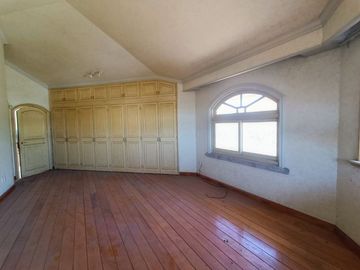 Casa para remodelar en Puerta de Hierro