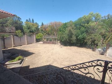 Casa para remodelar en Puerta de Hierro