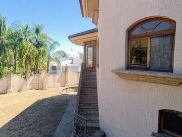 Casa para remodelar en Puerta de Hierro