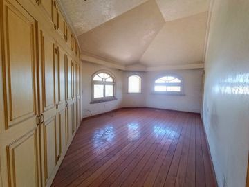 Casa para remodelar en Puerta de Hierro
