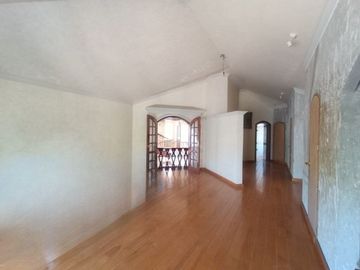 Casa para remodelar en Puerta de Hierro