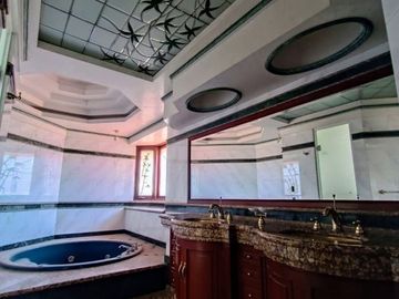 Casa para remodelar en Puerta de Hierro