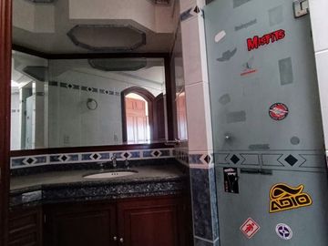 Casa para remodelar en Puerta de Hierro