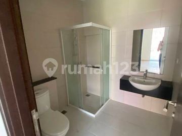 Disewakan Rumah di Golf Island 12X25