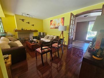 Casa en venta de 5 dorm. en Huechuraba