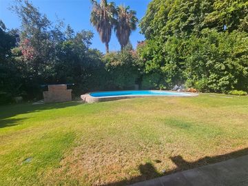 Casa en venta de 5 dorm. en Huechuraba