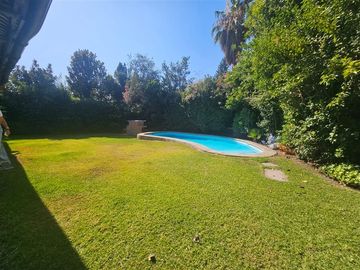 Casa en venta de 5 dorm. en Huechuraba