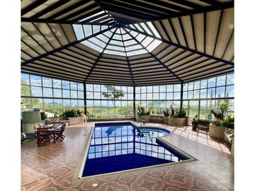 EXTRAORDINARIA CASA DE CAMPO. 12.800 M2 , 700 M2 CONSTRUIDOS. CIRCASIA