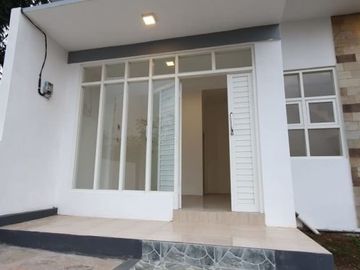 Dijual Rumah Villa Bangunan Baru di KotaWisata Batu Malang