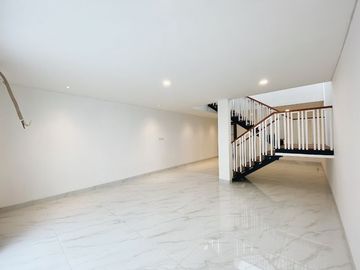 Rumah Cantik Brand New 2 Lantai di Jl. Kesehatan Bintaro Jaksel 6132