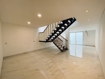 Rumah Cantik Brand New 2 Lantai di Jl. Kesehatan Bintaro Jaksel 6132