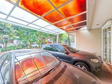Rumah 2 Carport 8 Menit ke RSIA Bina Medika Bintaro Siap KPR J-47512