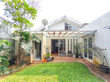 Rumah 2 Carport 8 Menit ke RSIA Bina Medika Bintaro Siap KPR J-47512