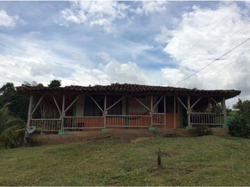 Venta De Finca . Piedras De Moler. Alcala Valle