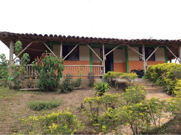 Venta De Finca . Piedras De Moler. Alcala Valle