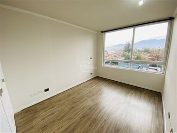 2 dorm. 1 Baño. Bodega. Pintado Linda vista Metro Agrícola