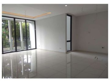 Rumah Mewah di Townhouse Pinang Residence Jakarta Selatan