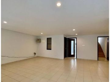 Rumah Mewah di Townhouse Pinang Residence Jakarta Selatan