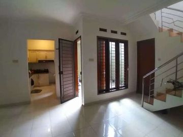 Rumah 2lantai Cluster Terusan Jakarta Antapani dkt MitraDago Arcamanik