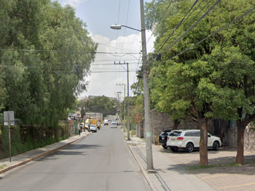 Remate bancario casa en Av. de las Colonias, Fracc. Resid. Casa Blanca, Atizapán