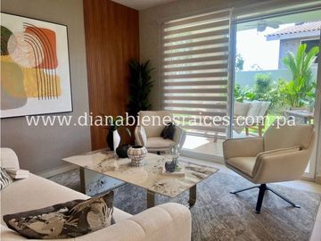 Se vende casa nueva en Panamá Pacifico
