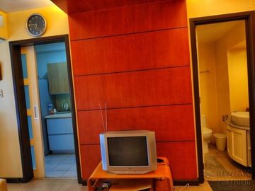 For Sale: 1BR Condo Unit in BGC