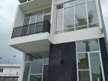 rumah 2 lantai tanpa dp free all in di pakupran depok