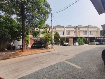 Rumah 2 Lt Terawat 16 Menit ke RS Premier Bintaro Dibantu KPR J-53978