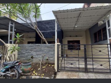 Dijual rumah siap huni di babatan Mukti Surabaya