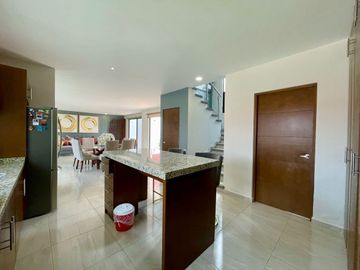 Hermosa Residencia en Condominio