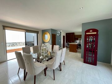 Hermosa Residencia en Condominio