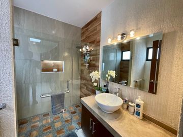 Hermosa Residencia en Condominio