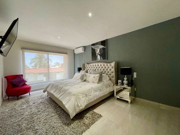 Hermosa Residencia en Condominio
